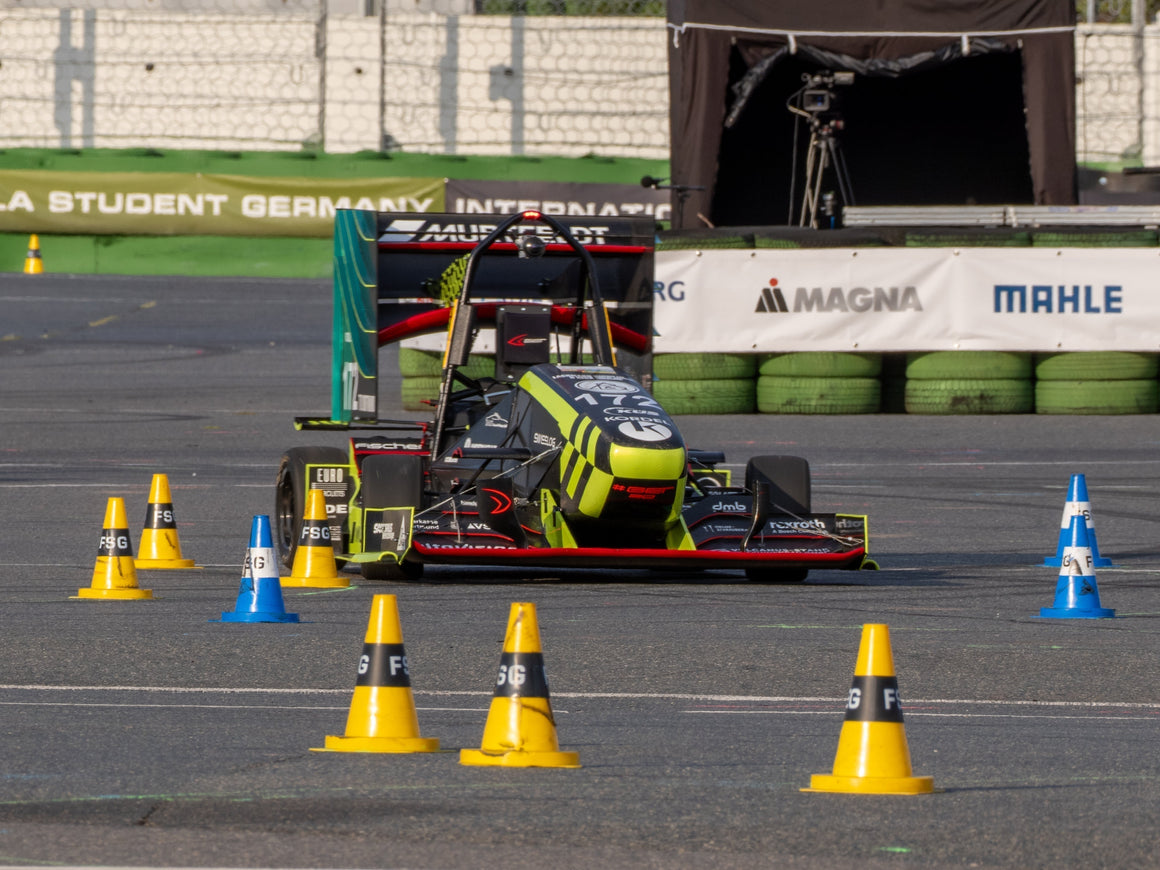 GET racing e VA Imaging: Veículos Autónomos Inovadores Apenas com Visão GET racing e VA Imaging: Veículos Autónomos Inovadores Apenas com Visão